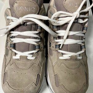 VIONIC MEN’S 23WALK CLASSIC SNEAKER, Size 10 ½.